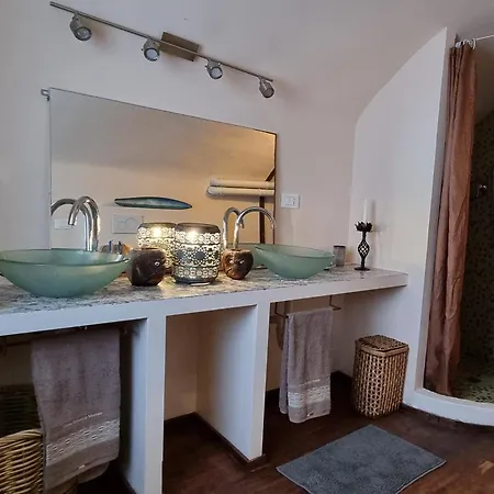 Appartement Il Bibiribi Al Castello à Pieve di Teco Extérieur photo