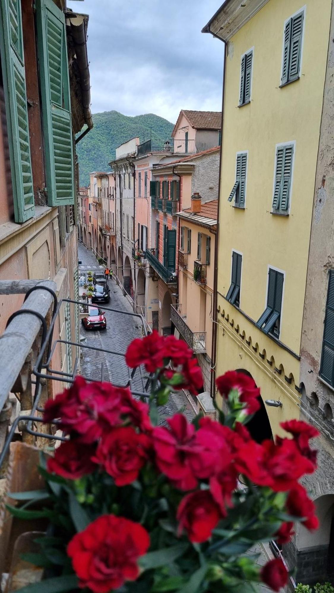 Il Bibiribi Al Castello Apartment *